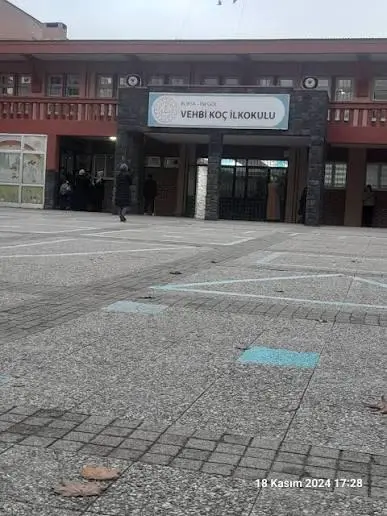 koc-ilkogretim-okulu-3